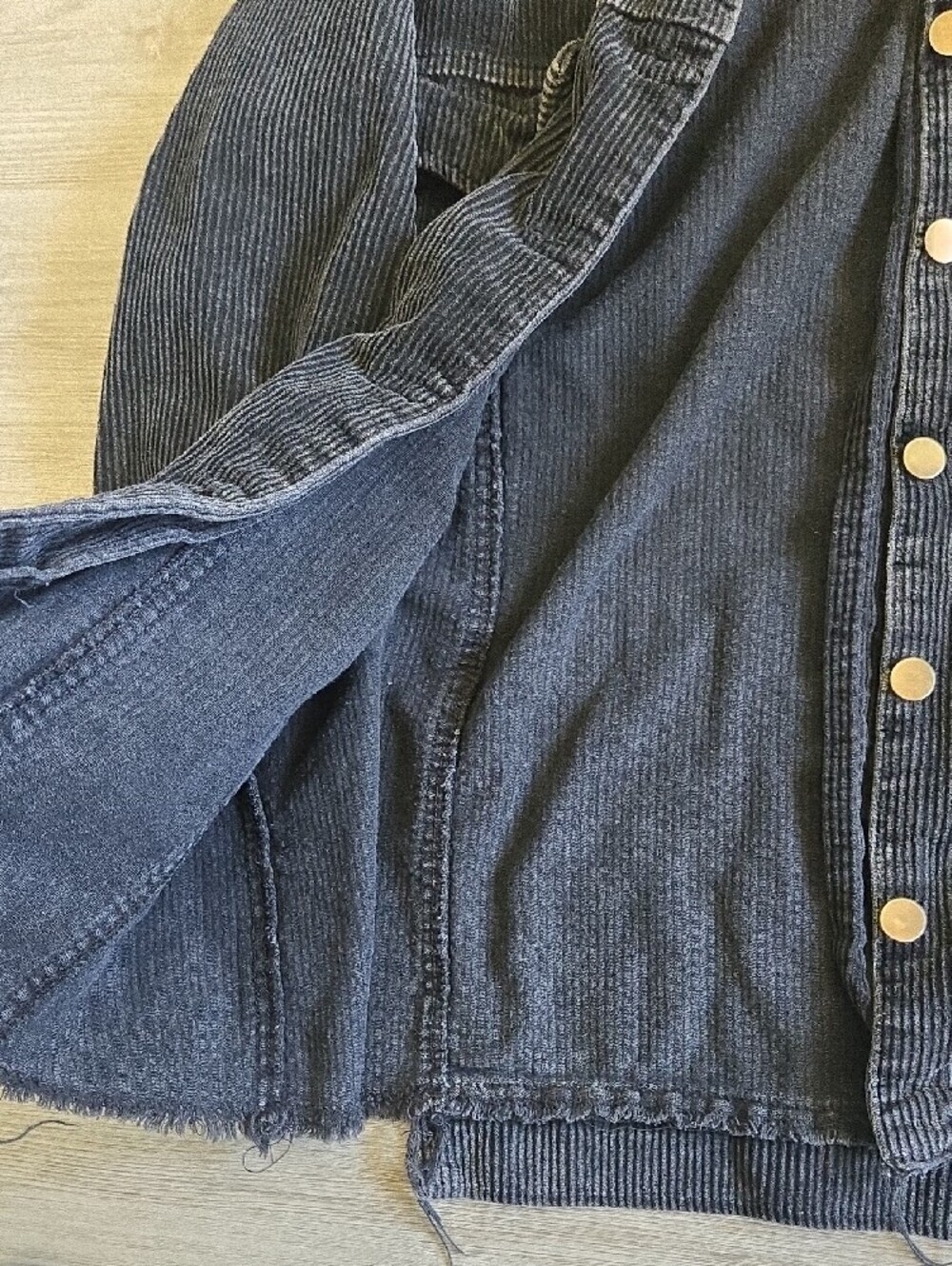 Men's Black Corduroy Button-Up Jacket - Classic Workwear Style - Picture 5 of 6